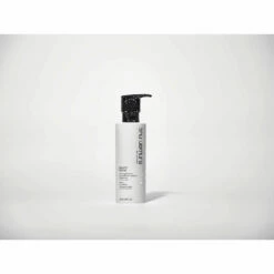 Shu Uemura Izumi Tonic Conditioner 250ml - Après-shampooing Fortifiant Pour Cheveux Cassants 3 Shu Uemura Izumi Tonic Conditioner 250ml - Après-shampooing Fortifiant Pour Cheveux Cassants -Olaplex Shop A HG044436 3 500x500 1